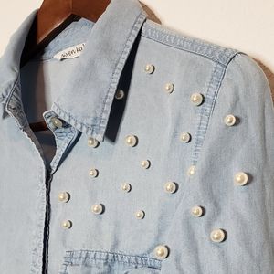 Given Kale Chambray button down Medium